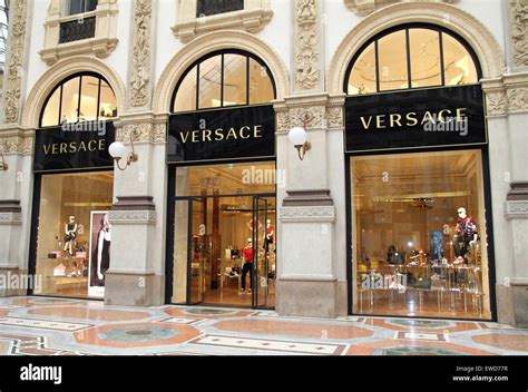 versace negozi o rimini|VERSACE Italia .